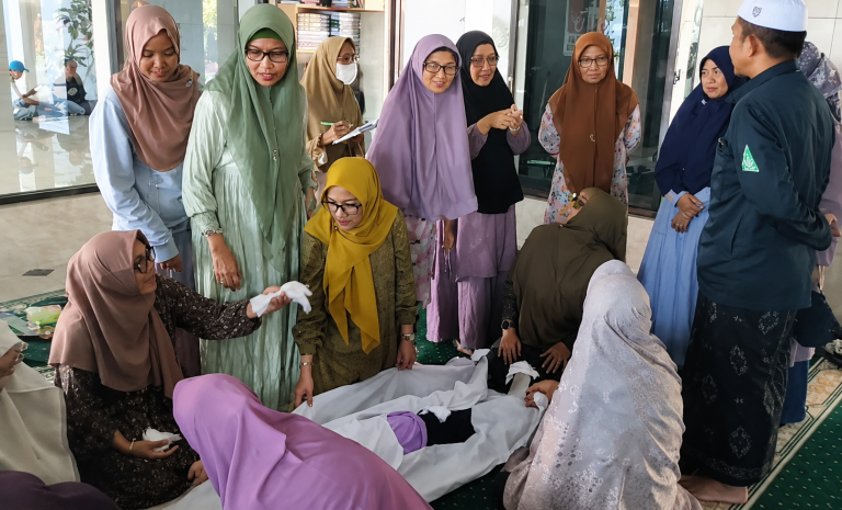 MUI Kecamatan Mayangan Perkuat Layanan Keumatan Melalui Diklat Tajhizul Mayyit Bersama PK IASS