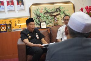 MUI KOTA PROBOLINGGO SERAHKAN REKOMENDASI PENGATURAN SOUND HOREG KEPADA WALIKOTA